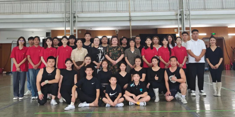 标题：传承青春力量！剧院团委主题团日活动火热开展
点击数：643
发表时间：2024-07-24